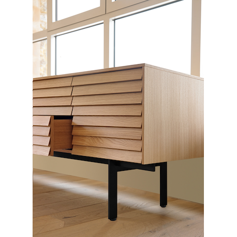 Punt credenza hot sale